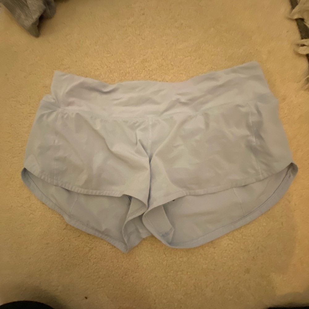 lululemon size 6 speed up shorts 2.5 light blue